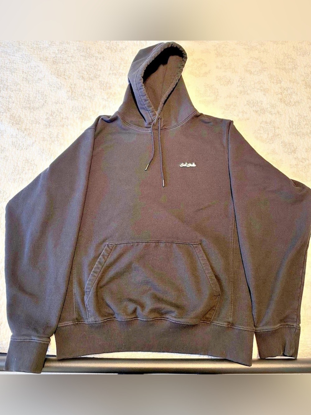 Bad Birdie Pullover Hoodie in Black Size Large Like New